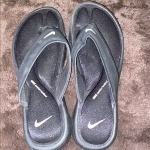 Nike flip flops